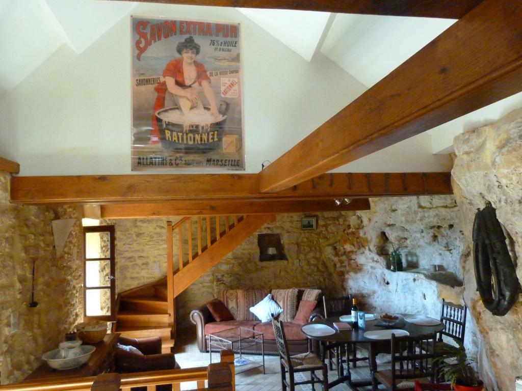Charmante Maison Troglodyte Vitrac  Εξωτερικό φωτογραφία